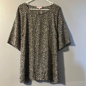 Molly Isadora 3X Lepard Print Short Sleeve Top